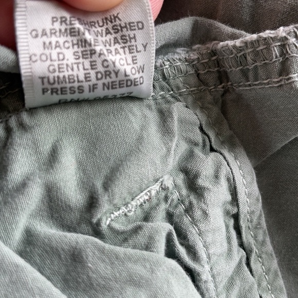 Sanctuary Green Cargo Capris - Picture 9 of 9